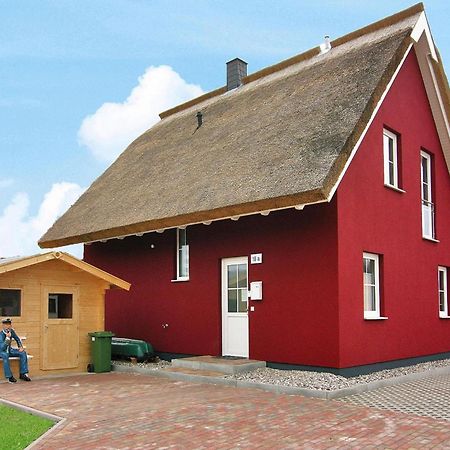 Ferienhaus Lotsenhaus Am Breetzer Bodden In Vieregge Exterior foto